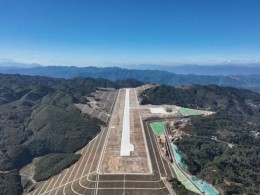 云南鳳慶通用機(jī)場建設(shè)工程項目土石方、地基處理及排水工程施工